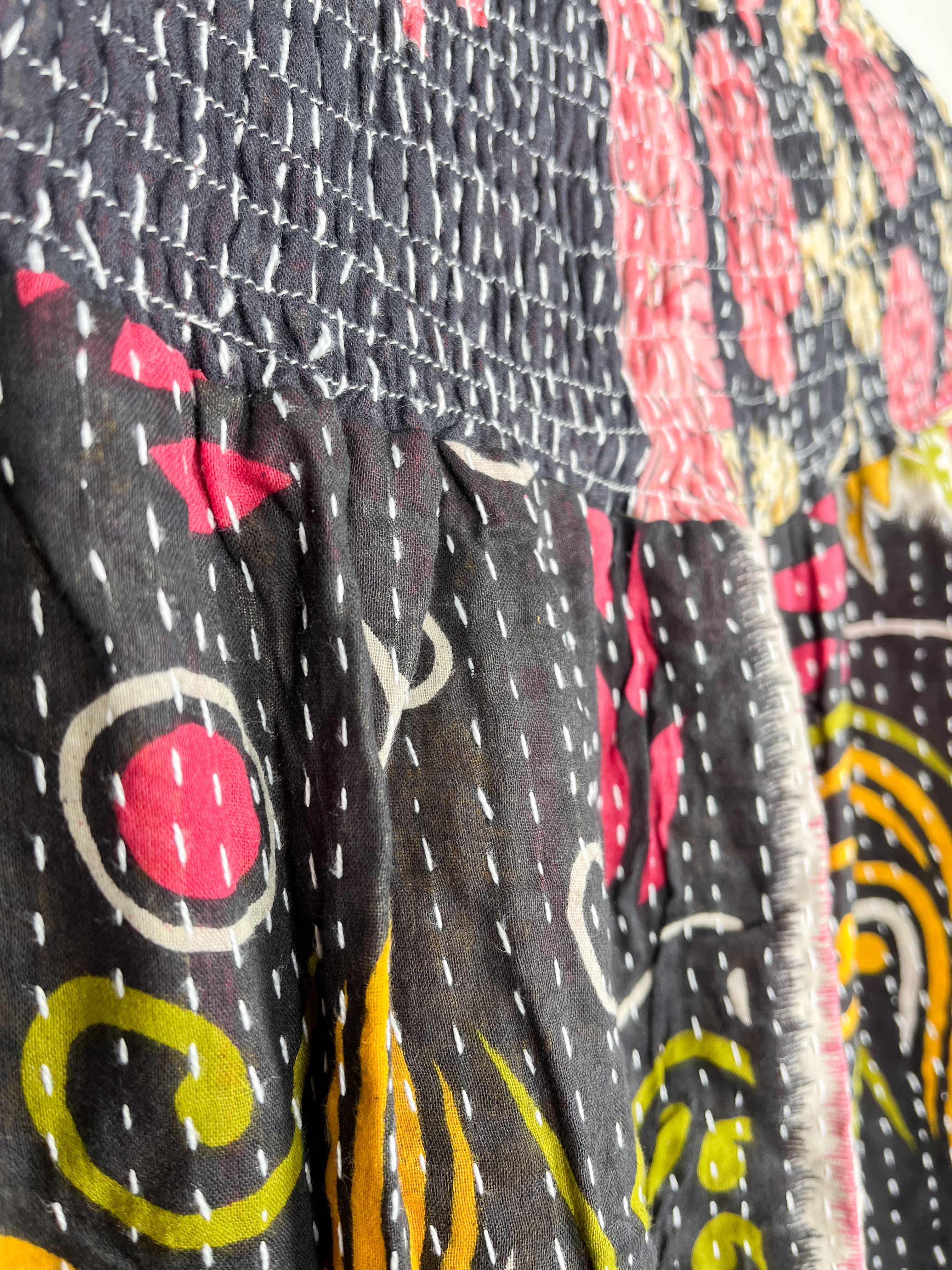 Travel skirt unique - Love Protect Sustain