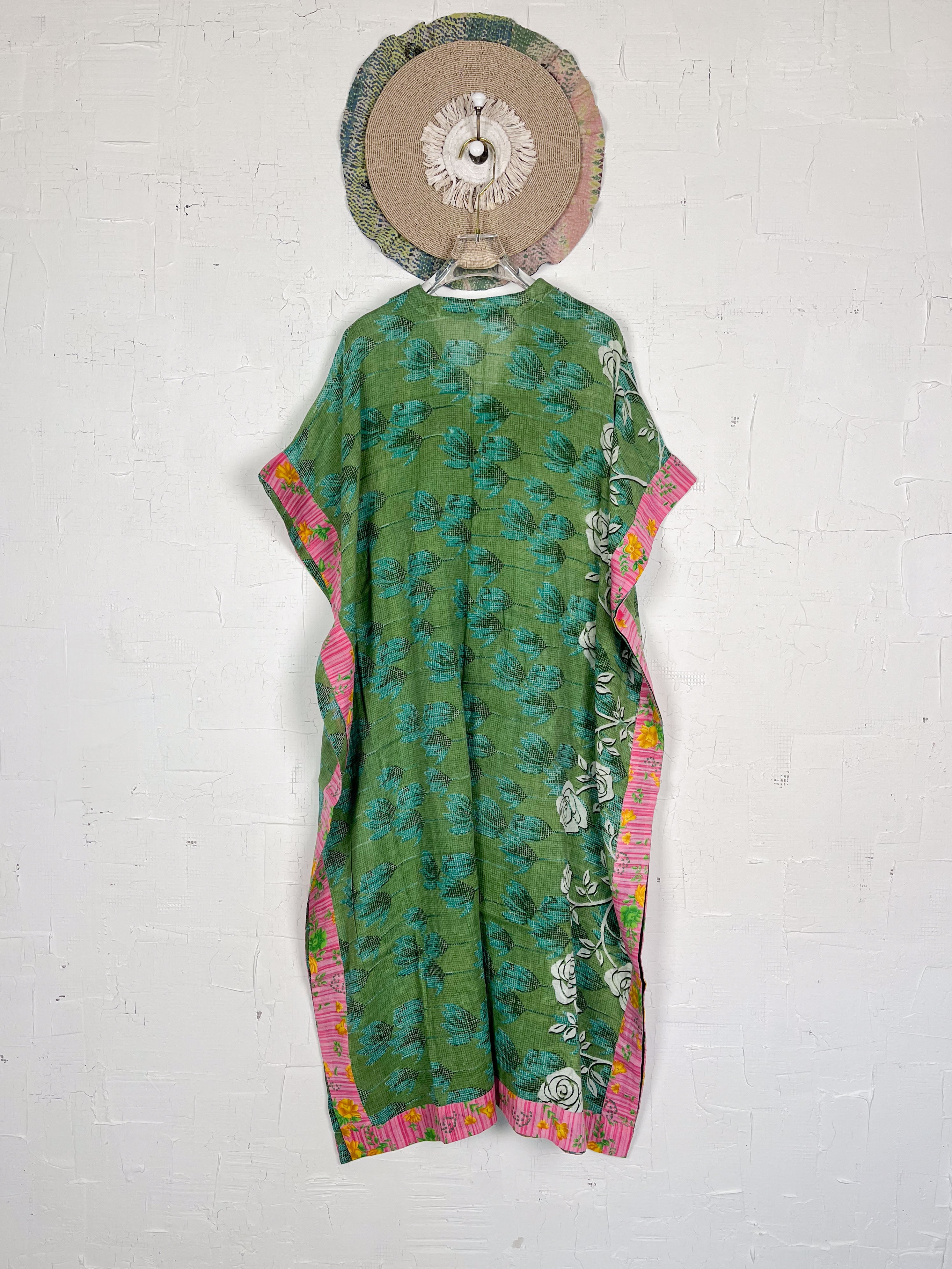 V-neck kaftan - Love Protect Sustain