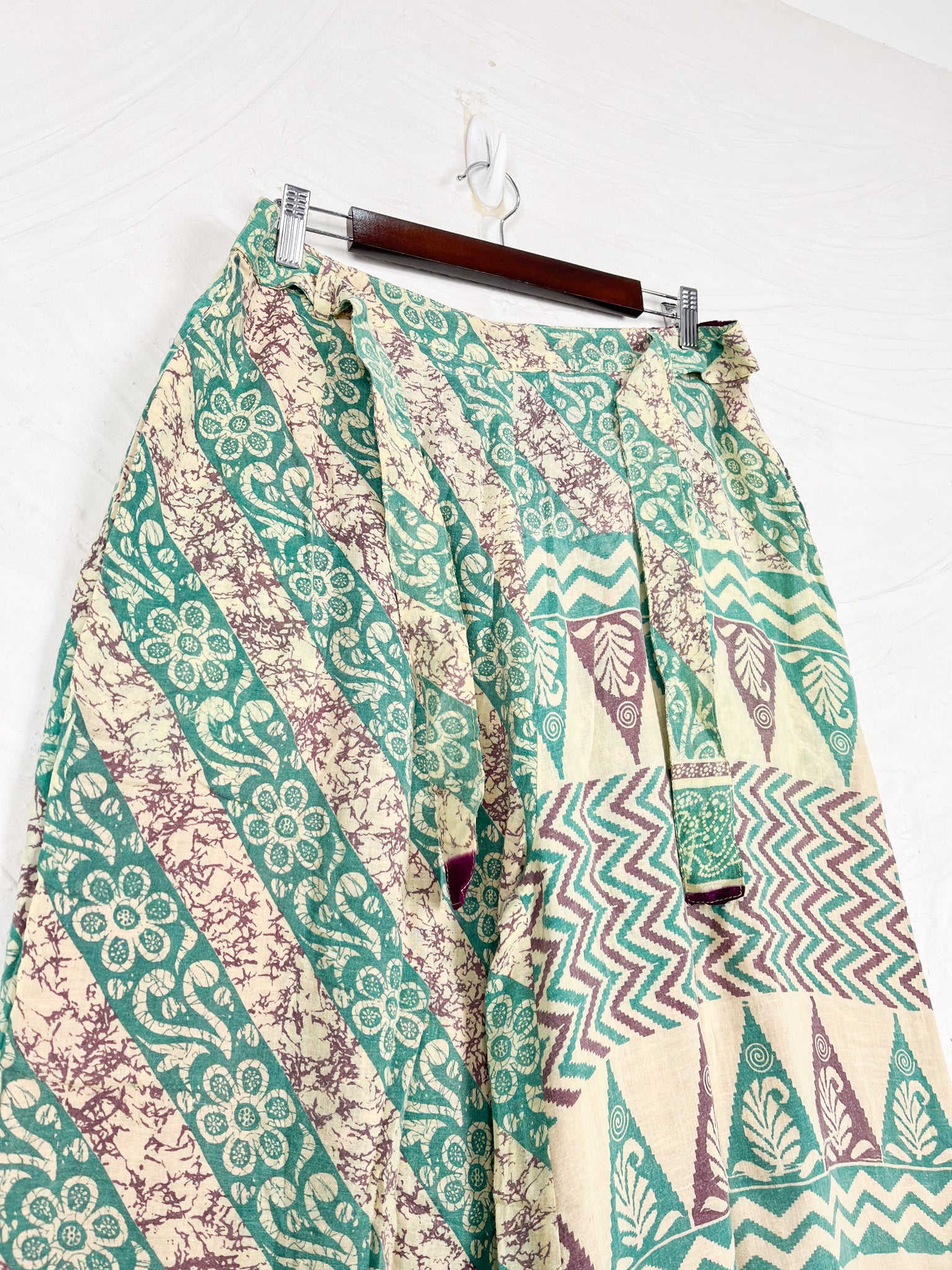 sustainable cotton pants - Love Protect Sustain 