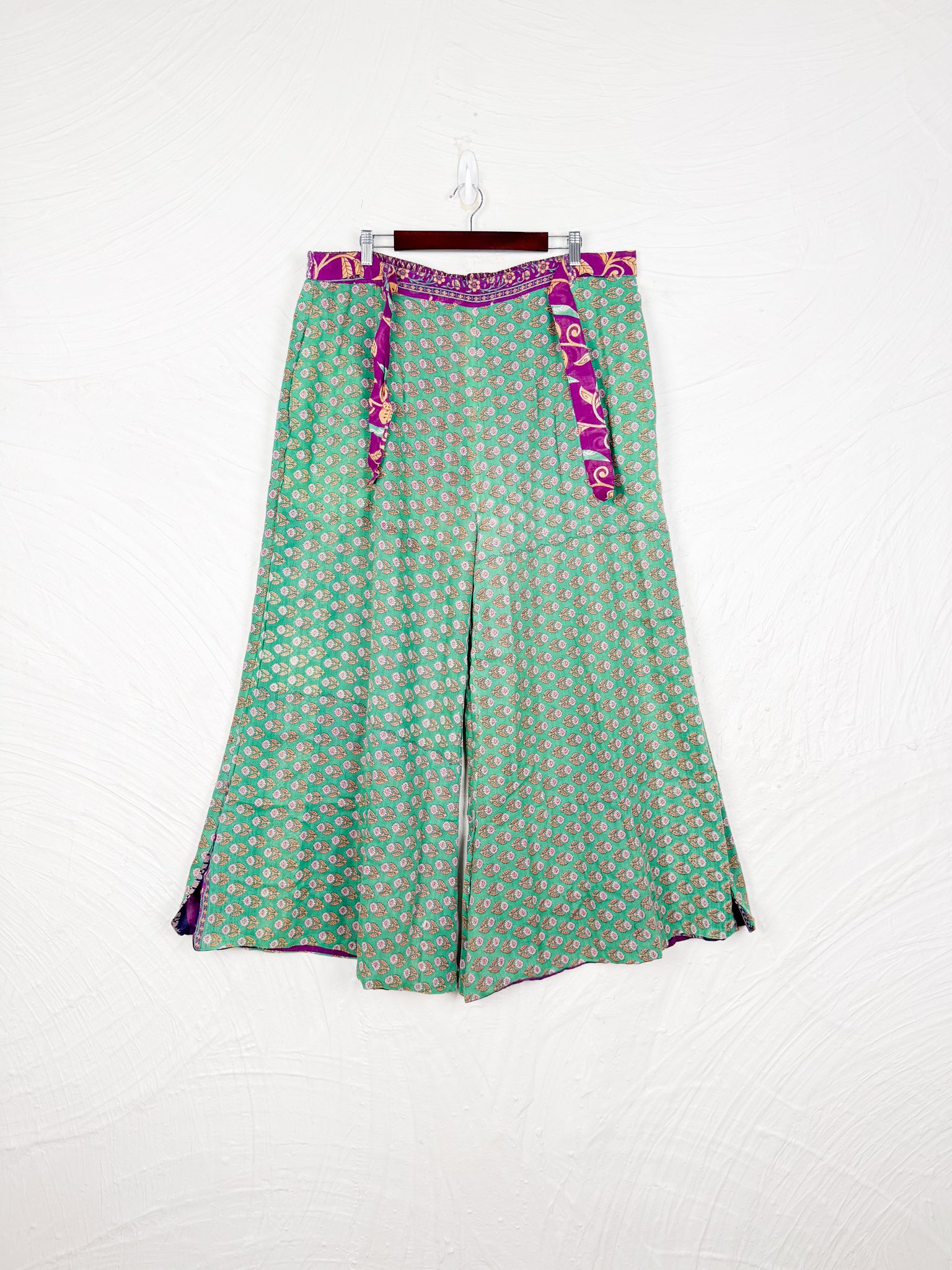 women lounge wear - Love Protect Sustain 