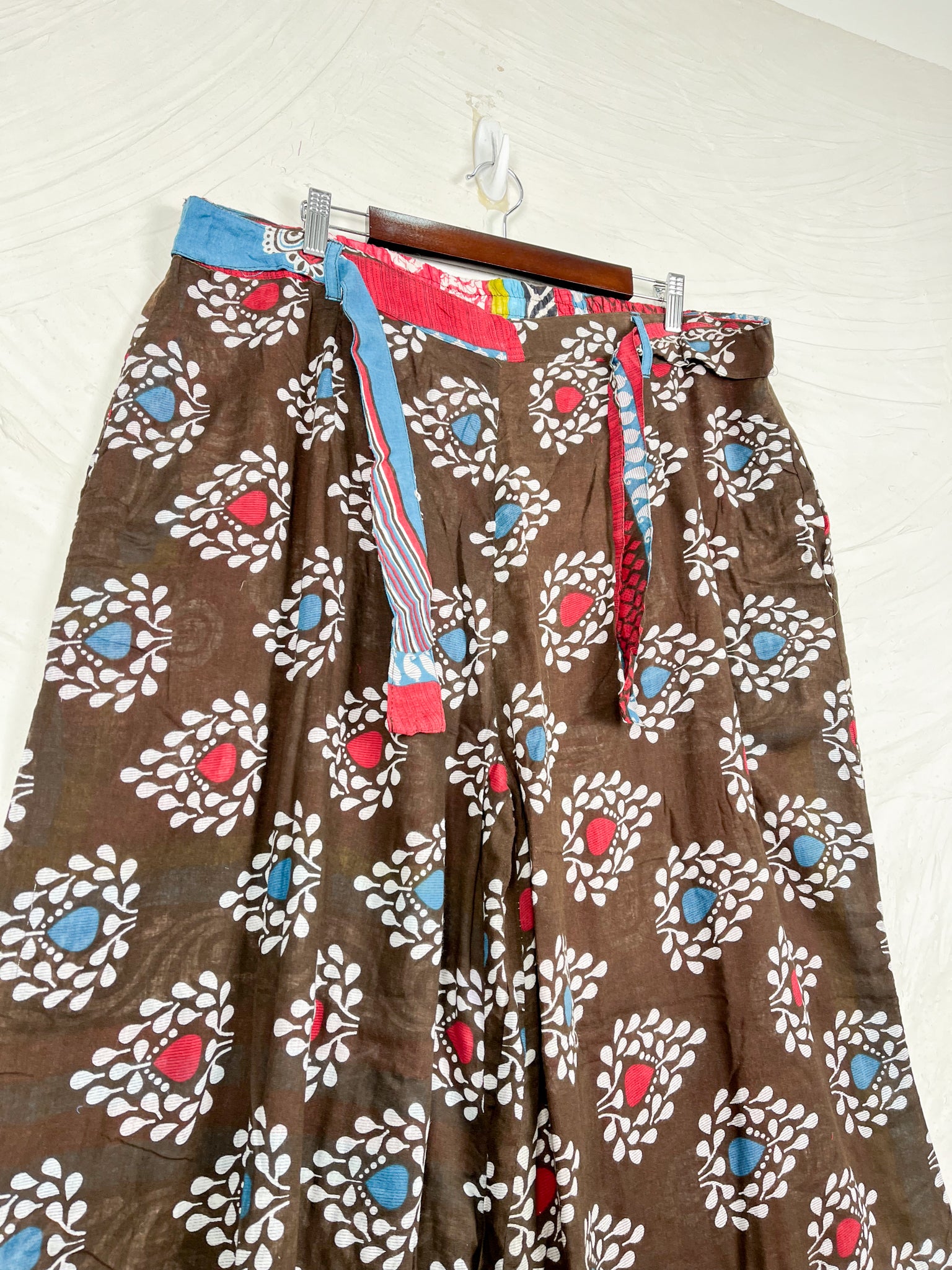 women lounge wear - Love Protect Sustain 